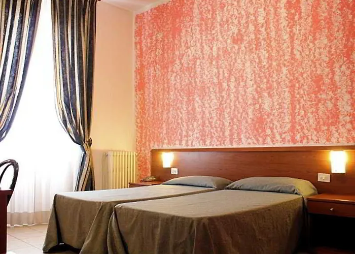 Hotel Paradiso Milan