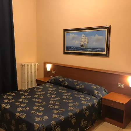 Paradiso Szálloda Milánó