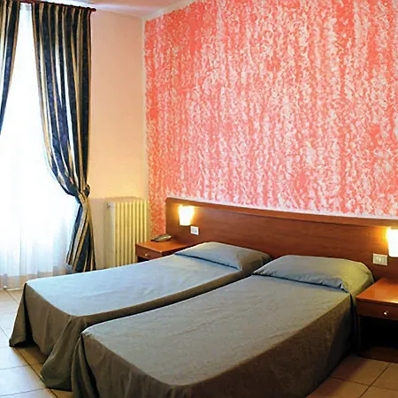 Szálloda Paradiso Milánó