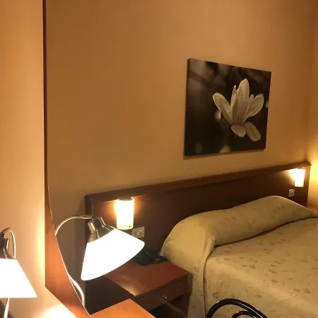 Paradiso Hotell 2*